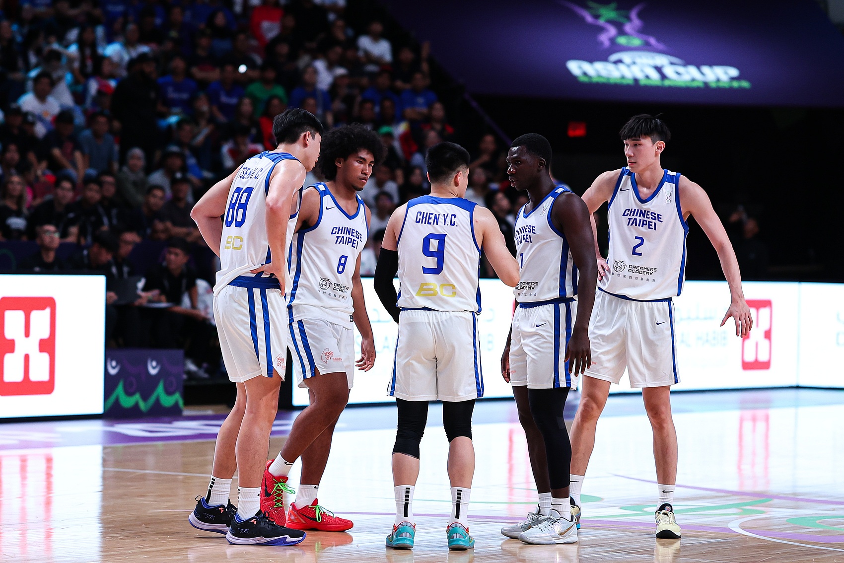 高柏铠四犯离场成比赛关键 中国台北男篮亟需稳定内线替补