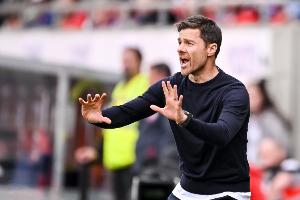 九游娱乐官方网站-扎卡:阿隆索知道他在勒沃库森拥有什么,他迟早会去更大的俱乐部