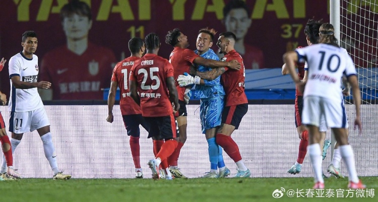 吴亚轲右腿膝关节外侧半月板损伤，需要3-5个月的康复时间