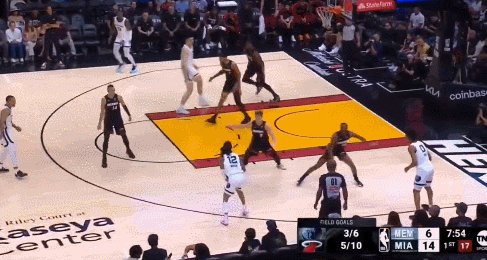 九游娱乐网页入口-莫兰特化身武器大师叫板NBA 举枪挨罚后改扔手雷？